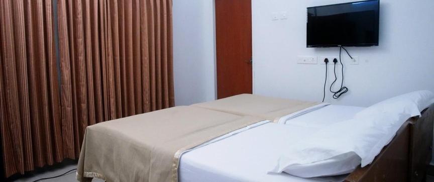 Surag Residency Hotel Tiruchirappalli Værelse billede